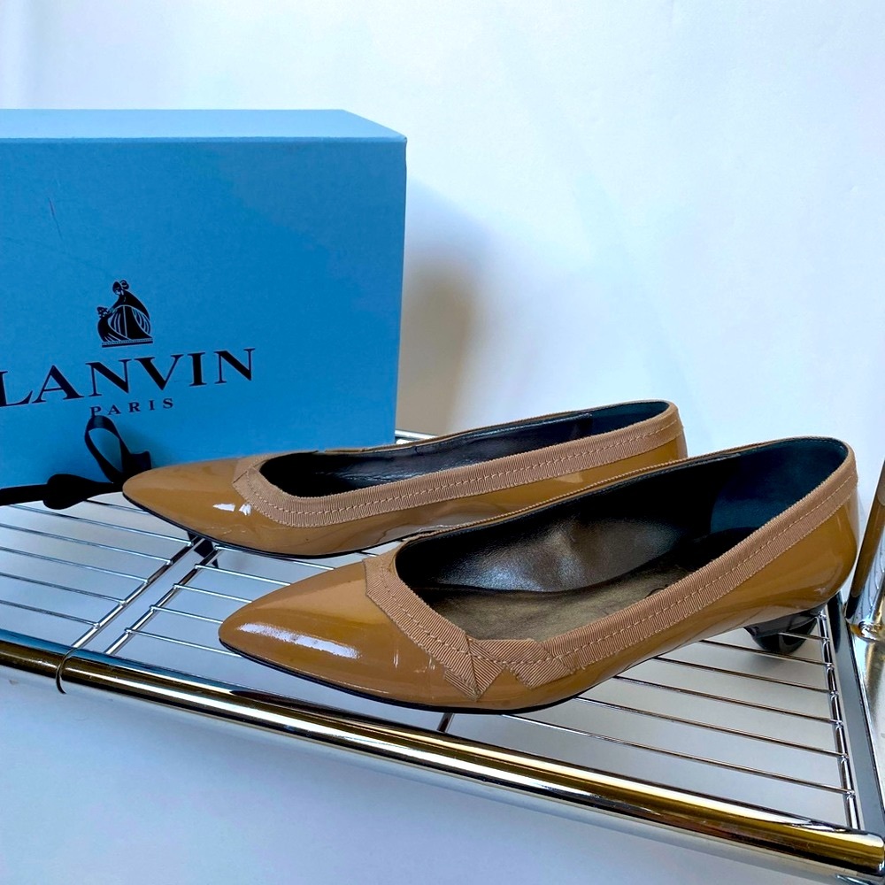 Lanvin flats.
